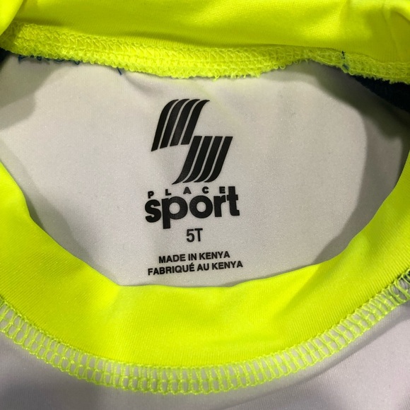 Boys Bathing Suit Swim Shorts & Matching Rash Guard Top In Size 4T & 5T Like New - Picture 4 of 10